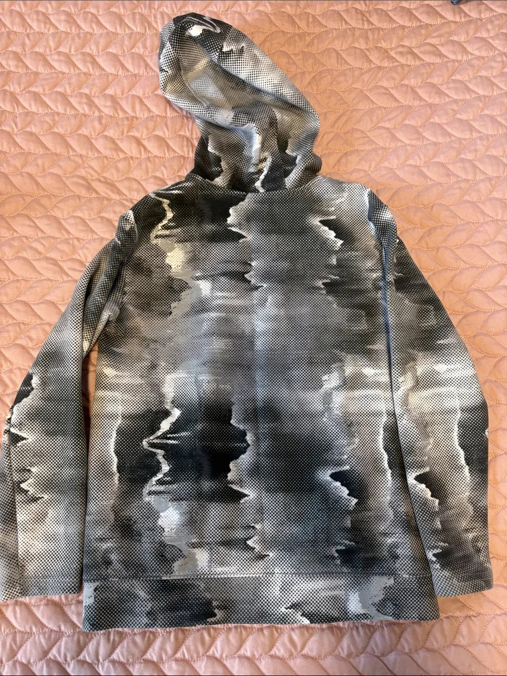 Boys Old Navy Black White Gray Patterned Hoodie